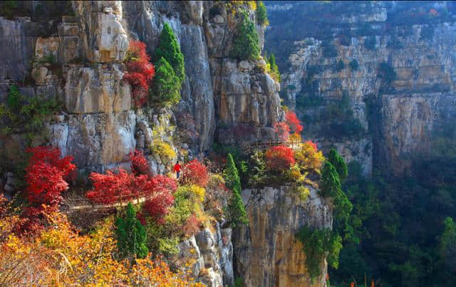 淄博旅游好去处，潭溪山景美如画，水秀美山奇特