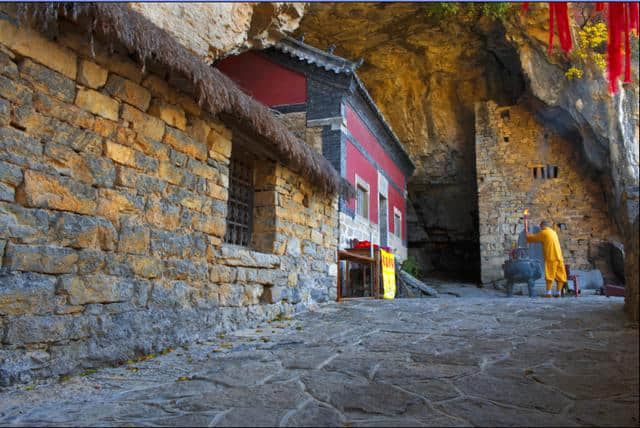 淄博旅游好去处，潭溪山景美如画，水秀美山奇特