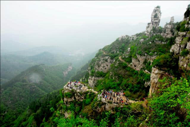 淄博旅游好去处，潭溪山景美如画，水秀美山奇特