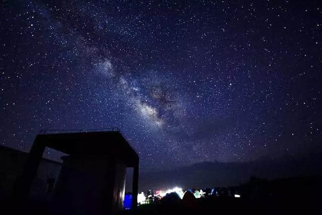 九宫山星空璀璨，引数万人追星