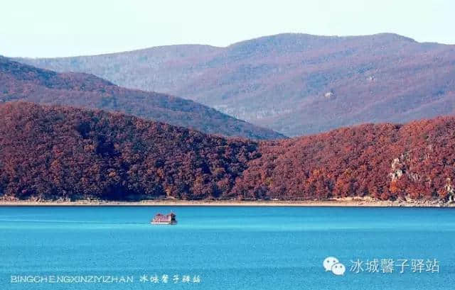 镜泊湖深秋，与梦境接壤的湖光山色