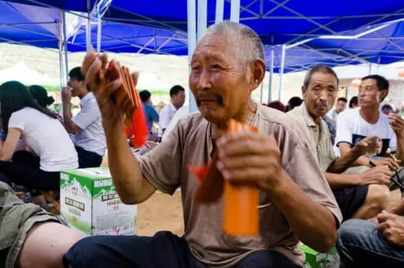 伏羊节大块吃羊肉，大口喝羊汤，就去沂源洋三峪