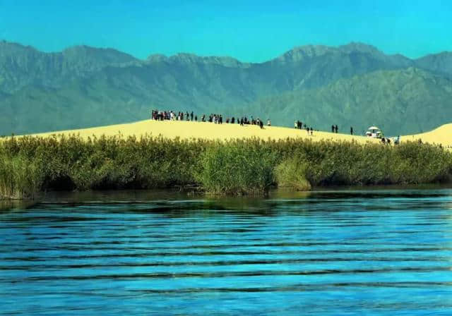 CNT重磅发布丨宁夏沙湖荣获2018年度《中国国家旅游》最佳生态旅游目的地