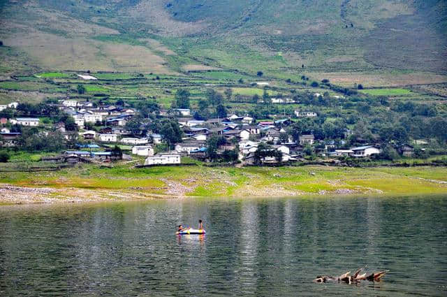 「孟获没有城 冶勒是片海」| 周末旅行掠影