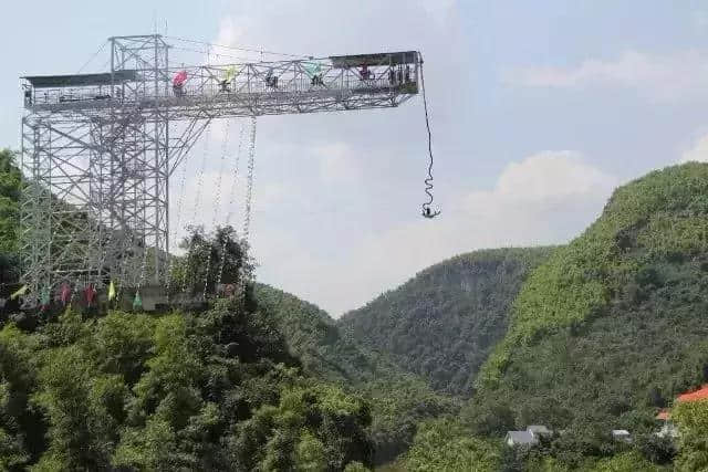 重庆最刺激旅游景点出炉，玩过三个以上的都是纯爷们