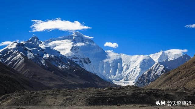 你知道珠穆朗玛峰归哪个国家所有？珠峰部分在中国部分在尼布尔！