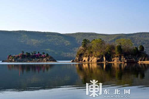 今年春夏出游镜泊湖 40款旅游新品带网友定位体验