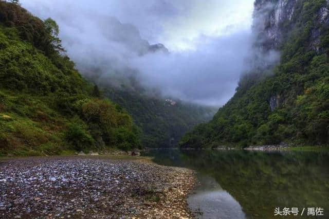 重庆出发周边周末自驾游人少景好好去处推荐，周末自驾游景点攻略