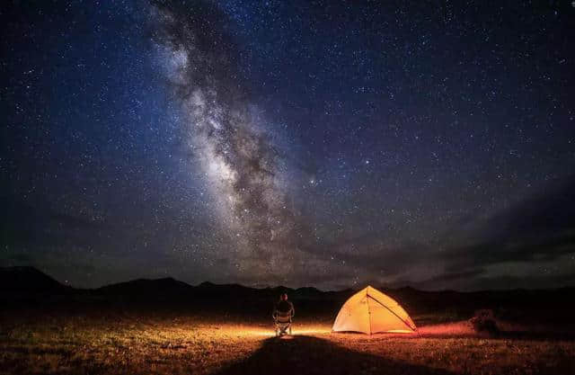 珠峰已进入旅游旺季！不能进山的谣言不公而破！