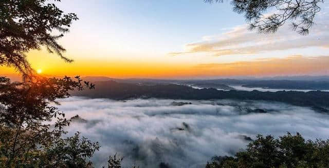 8月3日，重庆周边自驾：耍水+星空+云海日出+水上公路，小孩半价