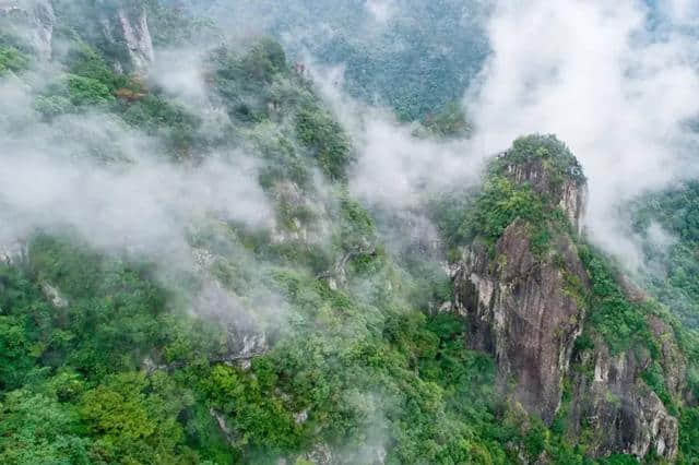 浙江从不缺好山好水，楠溪江却有着难以表达的美丽