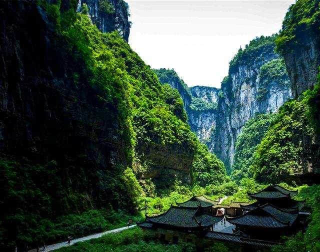 夏日旅游何处去？重庆武隆仙女山