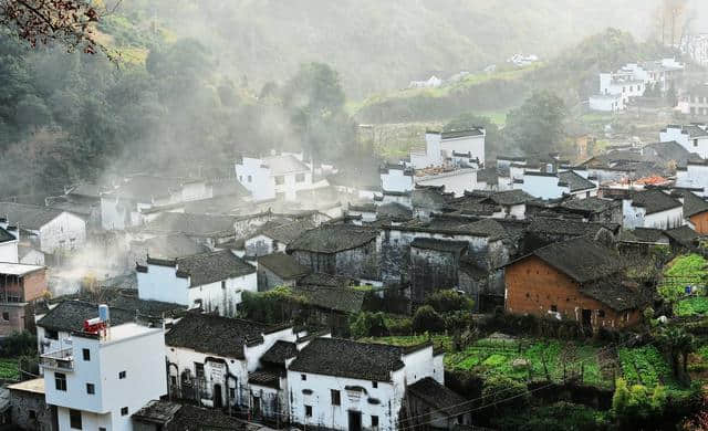 世界旅游小姐也走进了江西婺源，被誉“中国最美的乡村”