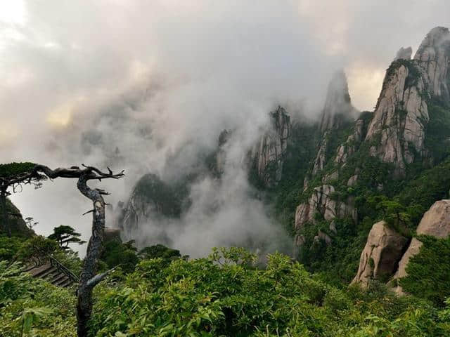 江西三清山，非常适合徒步的道教名山，山上景点多且美