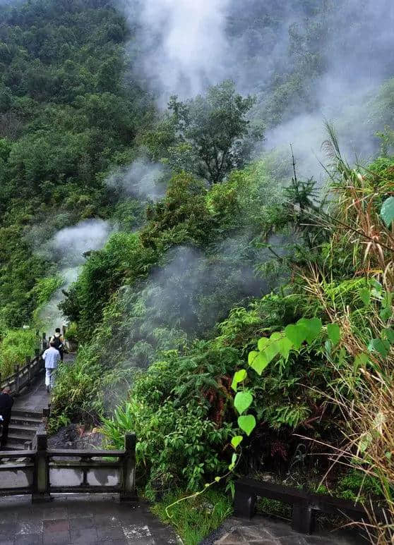 春节到腾冲来，一次看遍火山、温泉、湿地、古镇！（景点攻略）