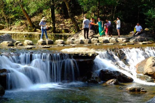 结伴旅游时请记住这几点，可以让大家避免很多争执和尴尬