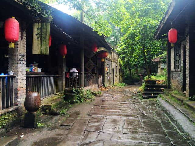 花了整整三天，写了一份超全的重庆旅游攻略，去重庆有它就够了！