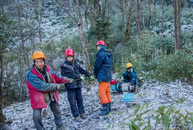 昨天！历时4月“停运检修”的金佛山西坡索道向游客开放