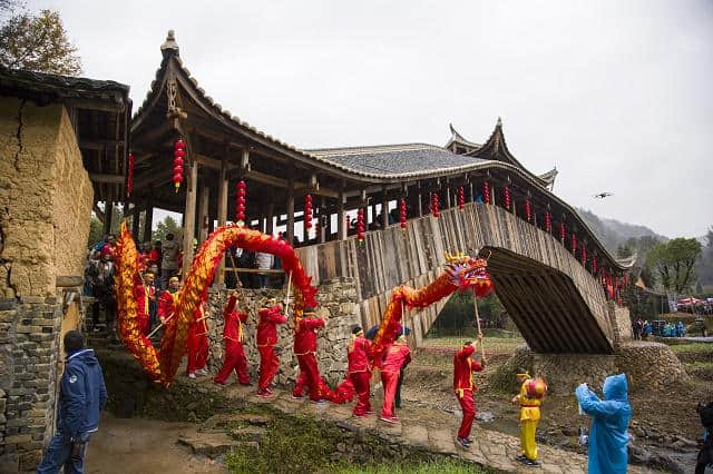 泰顺以廊桥唱好旅游戏