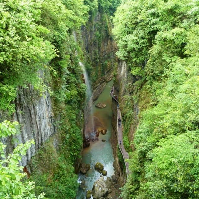 湖北恩施，一个美若天堂的旅游胜地，看图片就想立刻飞过去了！