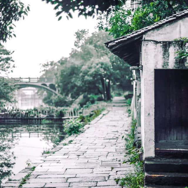 有一种天堂，叫烟雨三月的江南