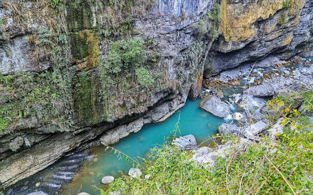 夏日滚滚热浪来袭，避暑加旅游的好去处：湖北恩施大峡谷