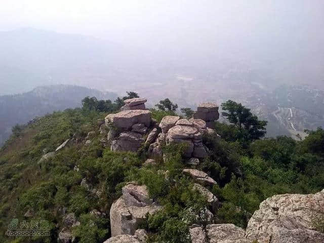 踏春 济宁的那山