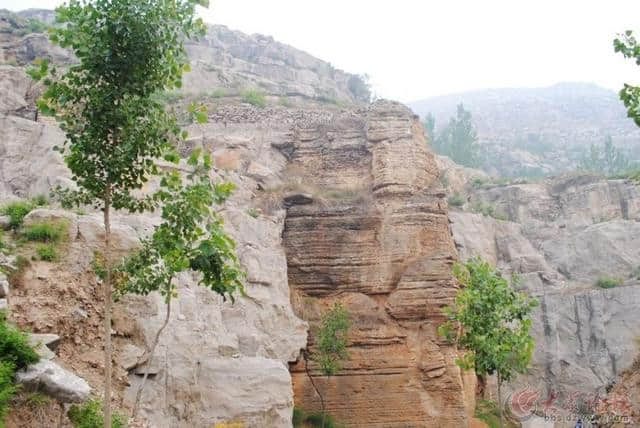 踏春 济宁的那山