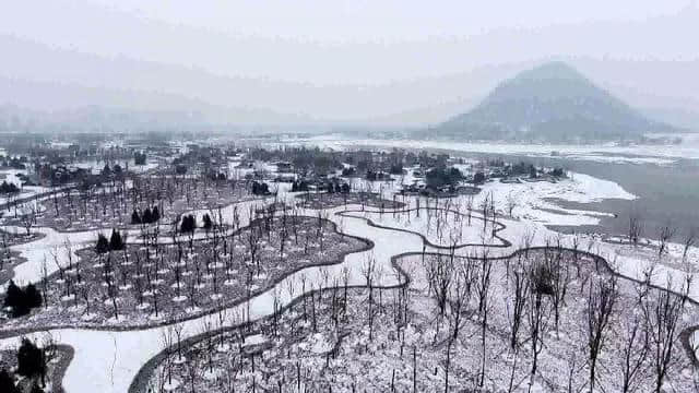 看过了许多美景，济南这宛若仙境的“水墨华山”您可曾见过？