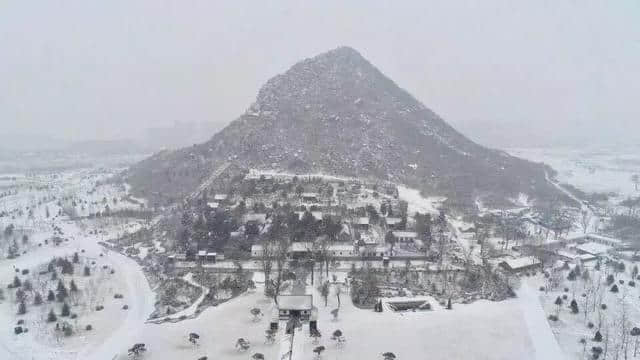 看过了许多美景，济南这宛若仙境的“水墨华山”您可曾见过？