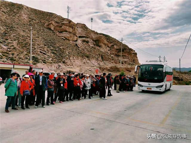 张掖丹霞大景区 “五一”小长假旅游市场火爆旅游人次再创新高