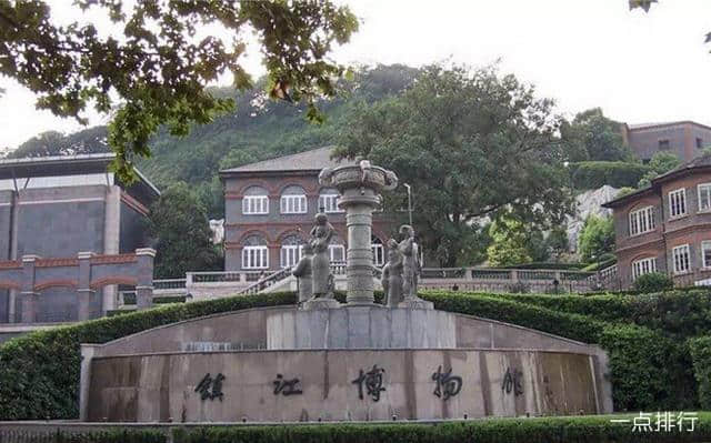 镇江十大著名旅游景点，宝华山是一座闻名遐迩的佛教圣地