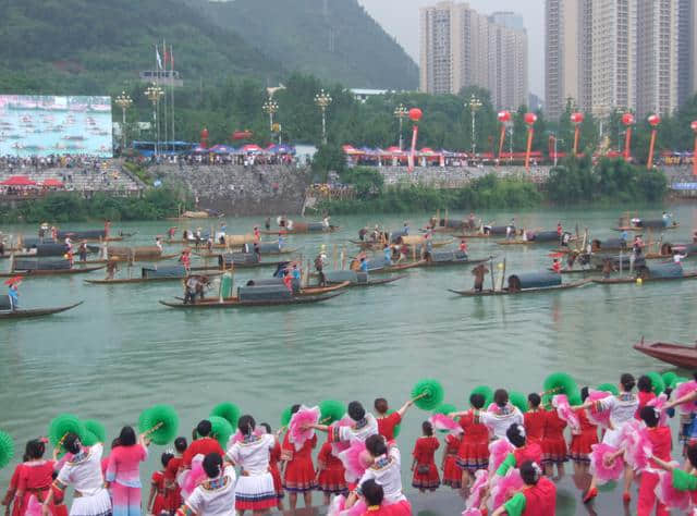 端午节旅游，中国10大端午观龙舟胜地，你能说出几个，又见过几个