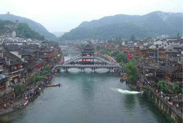 端午节旅游，中国10大端午观龙舟胜地，你能说出几个，又见过几个