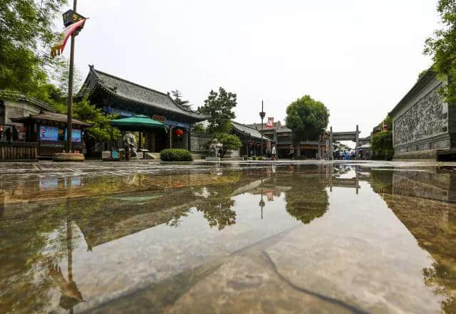 山东旅游攻略景点必去雨后的台儿庄古城瞧一瞧