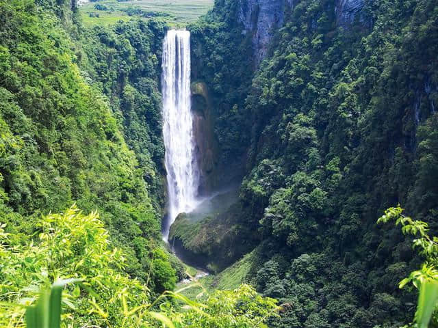 冬天可以去哪里旅游？这里有个好地方，四季如春山美水美