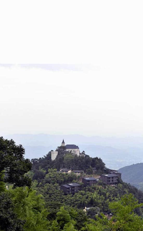 “全域旅游看中国·绿水青山浙江行”走进莫干山