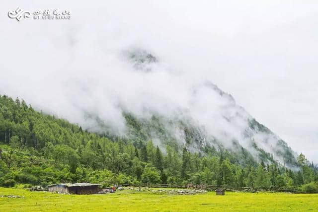 「徒步四姑娘山」一场漫步天堂的旅行