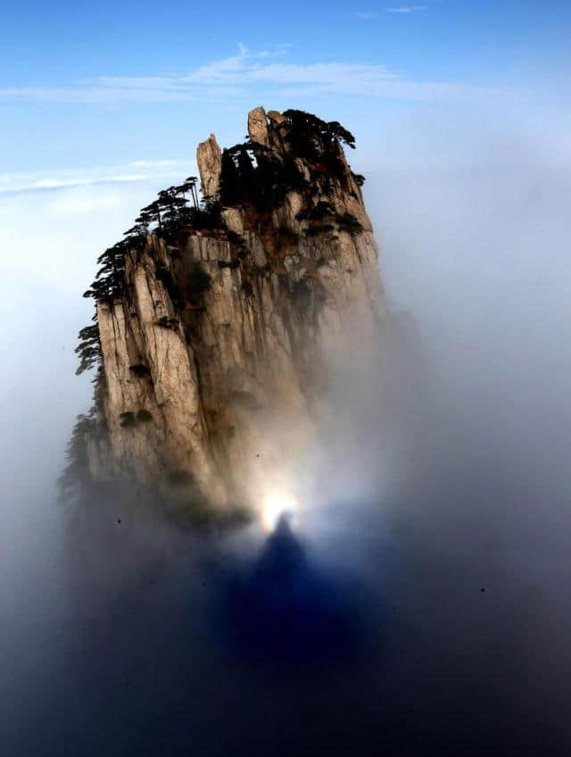 一年里80%都在下雨的黄山到底能玩什么？