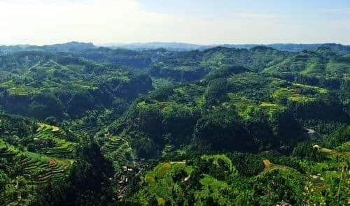 拒绝热门景点，五一旅游去四川这个地方，人少景好美食多