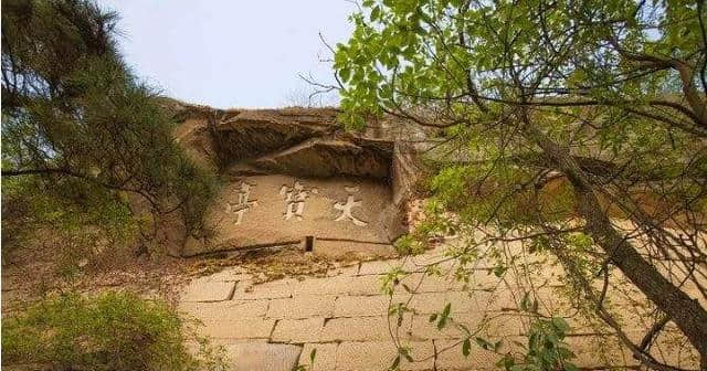 拒绝热门景点，五一旅游去四川这个地方，人少景好美食多