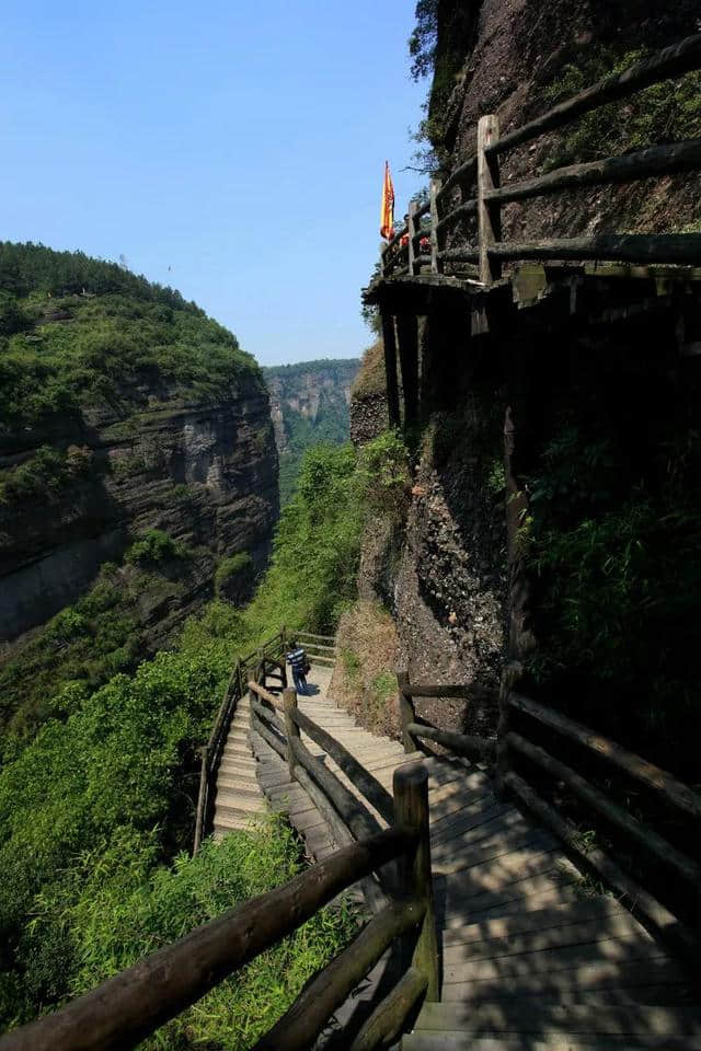 「旅游攻略」四川这4条自驾线路，走过1条就算没白来！