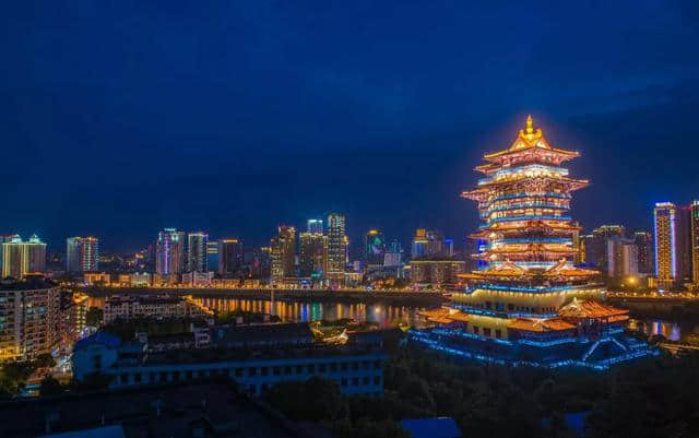 看山看水看风景，金秋旅游推介，我在宽窄巷子等风也等你~