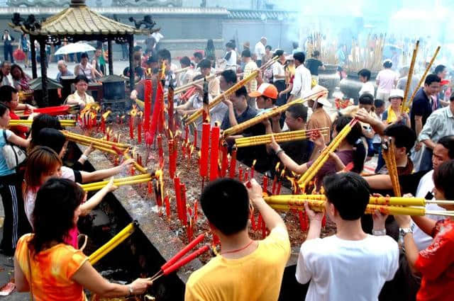 「德庆过大年」花开成海！美食当前！约起约起~龙母花海嘉年华将于2月6日正式开园，地点在这里！