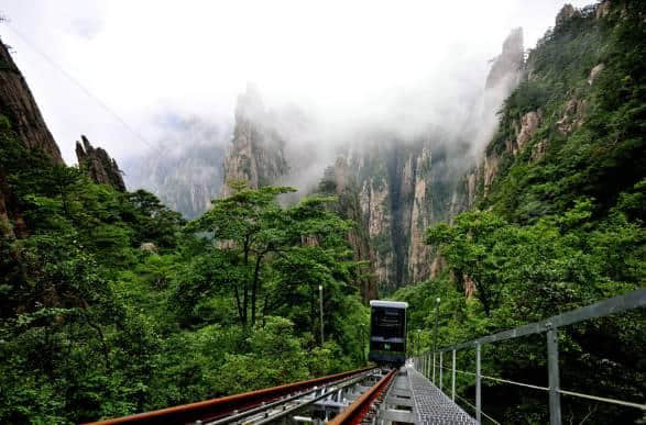 五岳归来不看山，黄山归来不看岳：黄山风景区旅游全攻略！