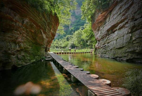 河南旅游必去的三个峡谷：景色绝美，避暑胜地