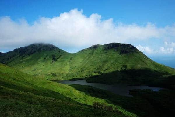 别再说春暖花开，去嵛山岛感受风吹草浪