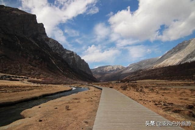 致青春 ， 川西九天一一稻城亚丁