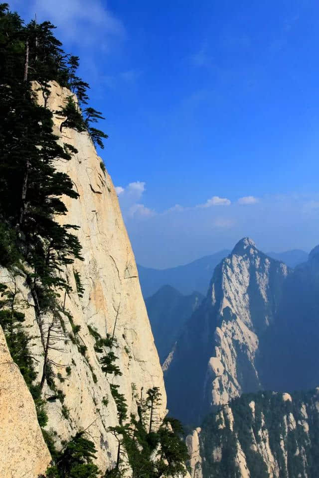 一分钟刷证进华山！抓住暑假尾巴快来次西岳智慧行