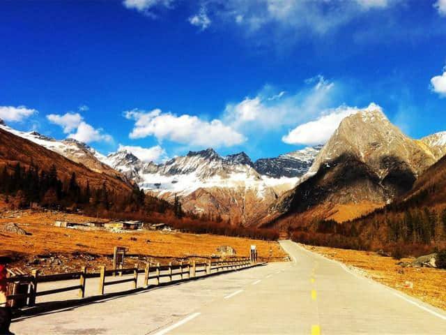 川西春季户外踏青,就选四姑娘山（必备攻略）